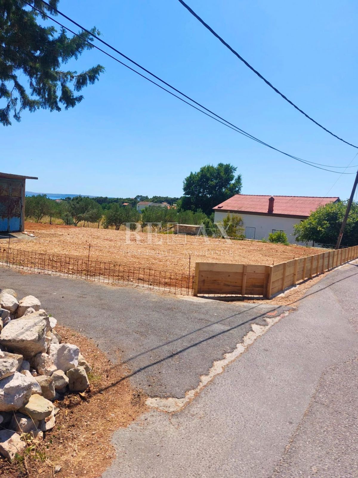 Rab - vendita esclusiva, terreno edificabile edificato