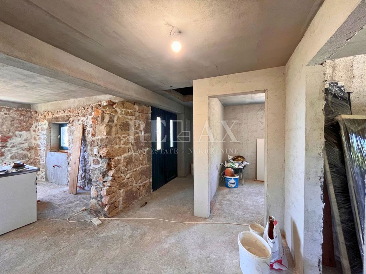 Jablanac - casa in pietra con vista sul mare