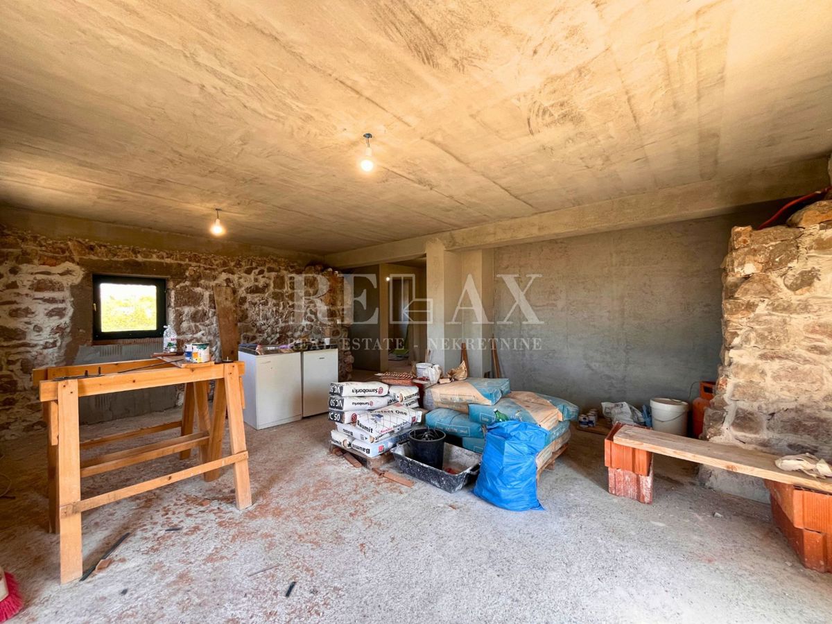 Jablanac - casa in pietra con vista sul mare