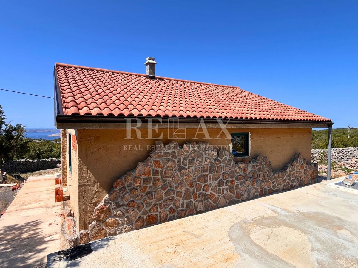 Jablanac - casa in pietra con vista sul mare