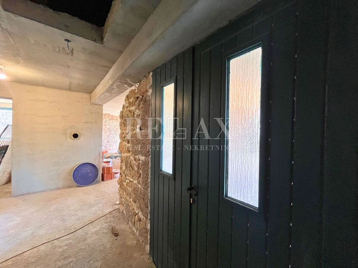 Jablanac - casa in pietra con vista sul mare