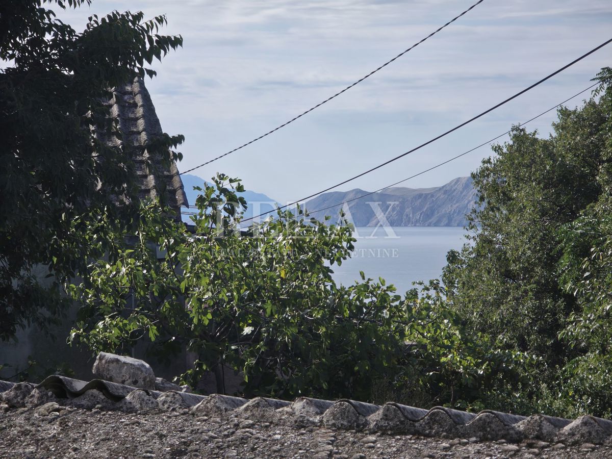 Crikvenica - antico da ristrutturare completamente