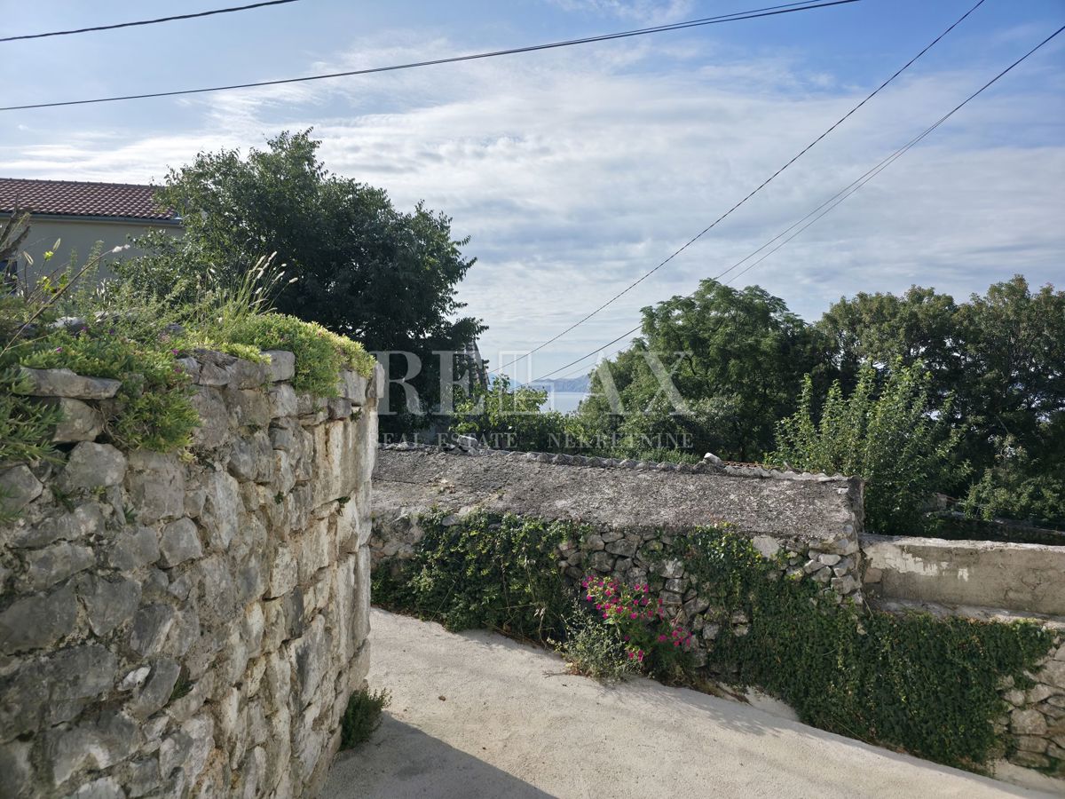 Crikvenica - antico da ristrutturare completamente