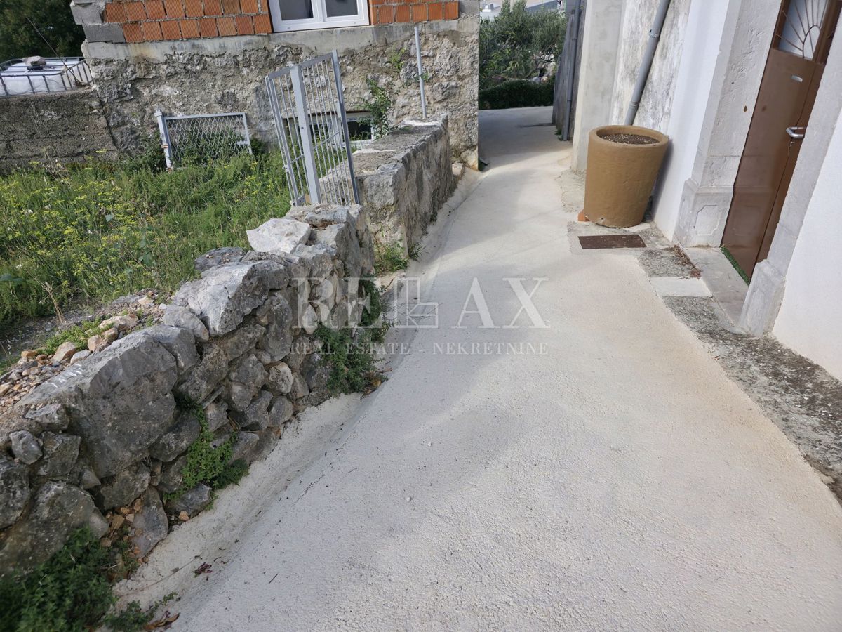 Crikvenica - antico da ristrutturare completamente