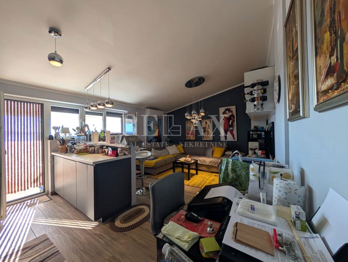 Novi Vinodolski – Appartamento in Centro con Vista Mare