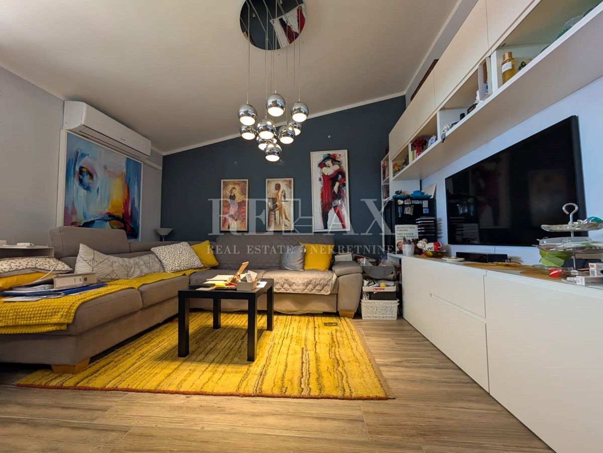 Novi Vinodolski – Appartamento in Centro con Vista Mare