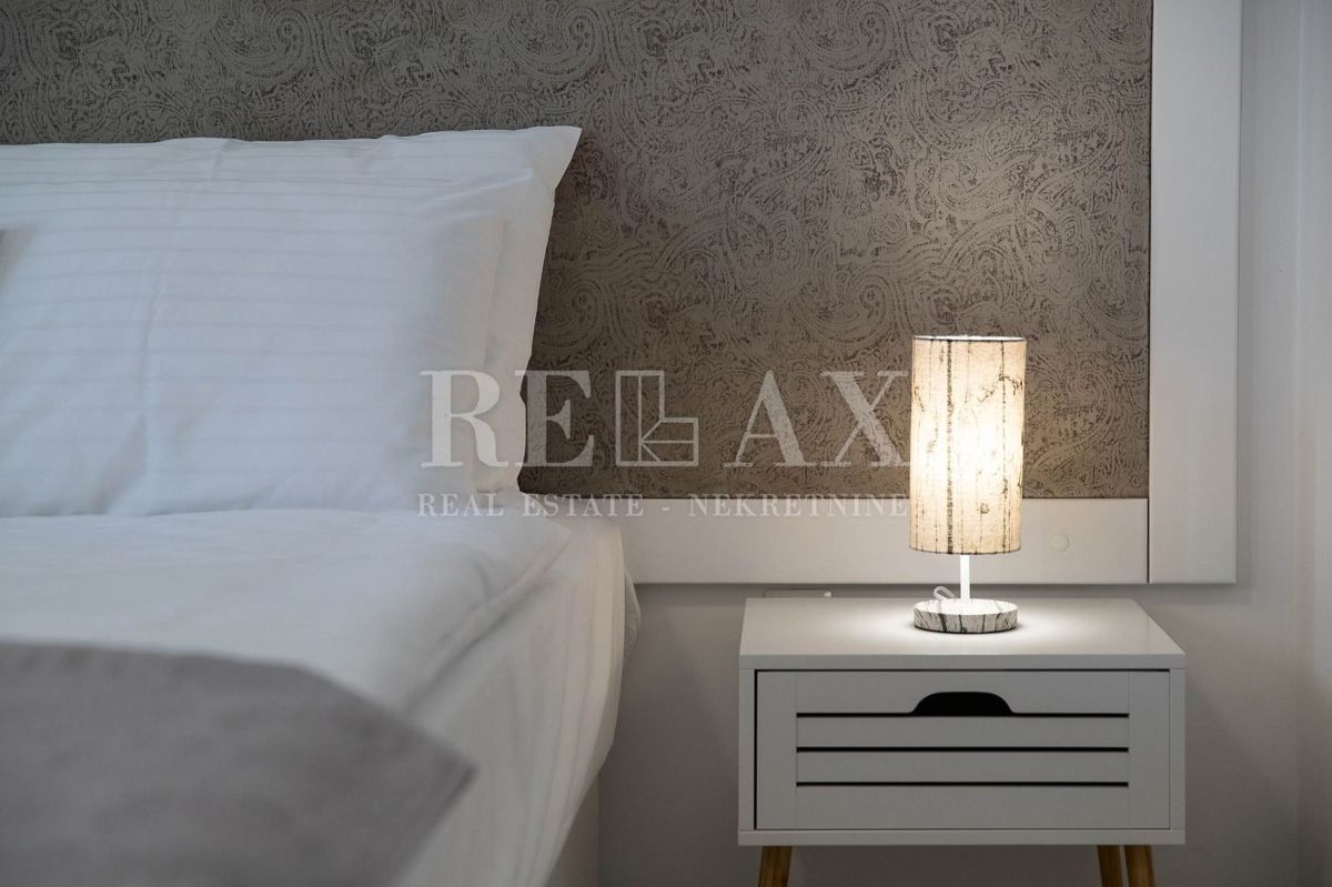 Tribalj - villa moderna con piscina