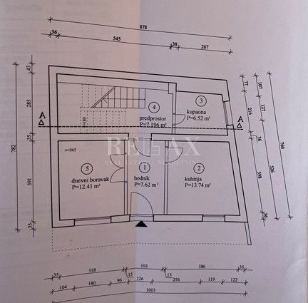 Novi Vinodolski - casa con 3 unità abitative