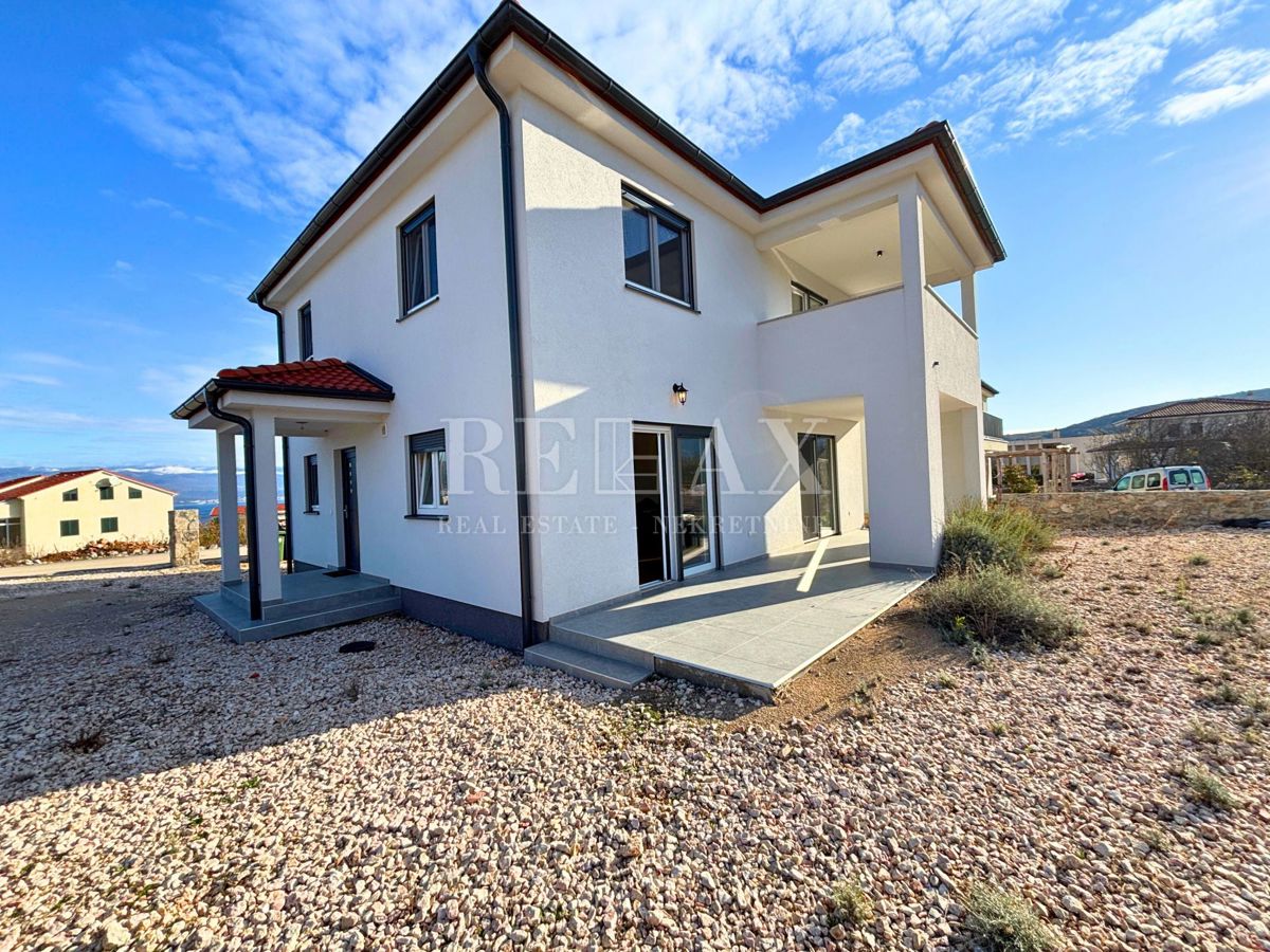 Isola di Krk, Vrbnik - casa indipendente con ampio giardino