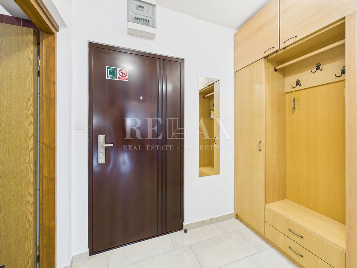 Senj - appartamento in seconda fila al mare