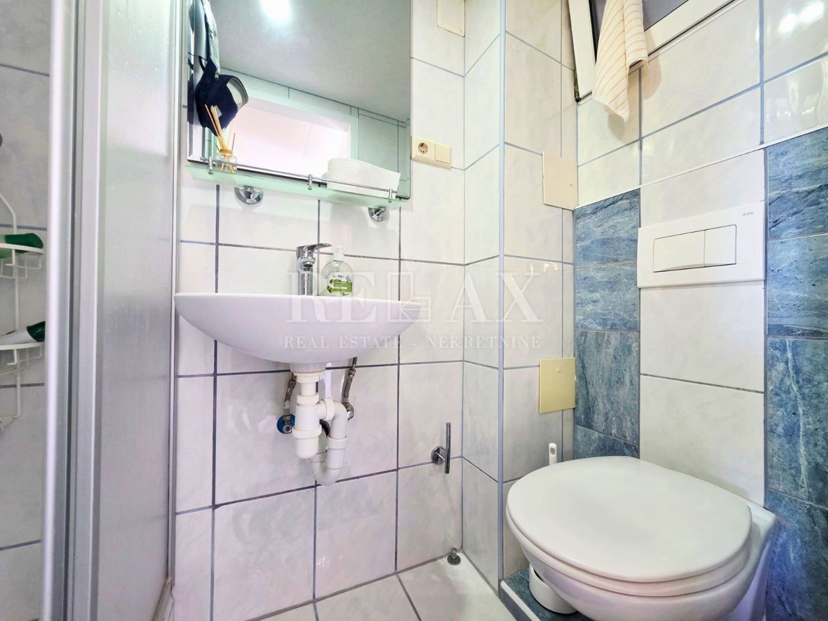 Crikvenica - casa con 2 appartamenti, a 180 m dalla spiaggia