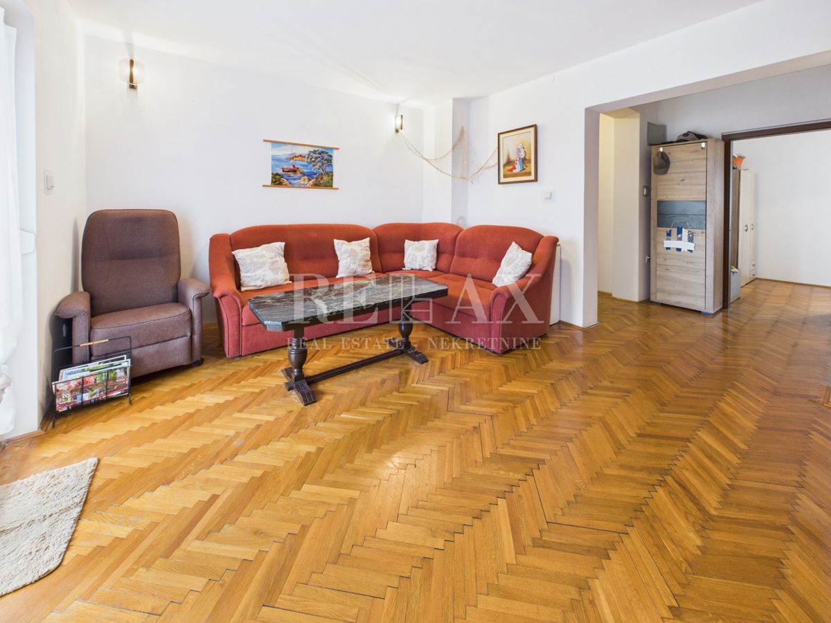 Crikvenica - appartamento con tre camere da letto e garage