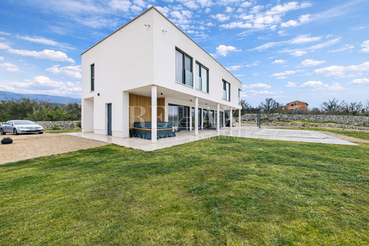 Šmrika - una bellissima villa con piscina e vista sul mare