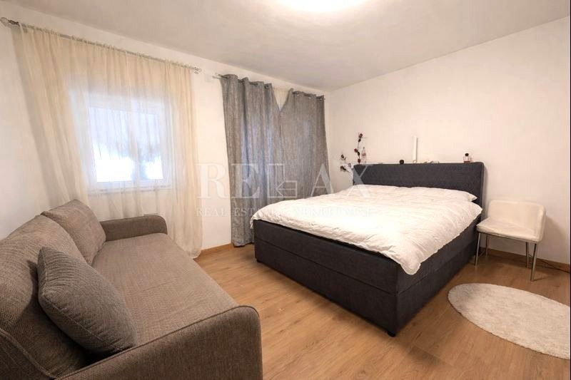 Rijeka, Mihaćeva draga - casa con giardino