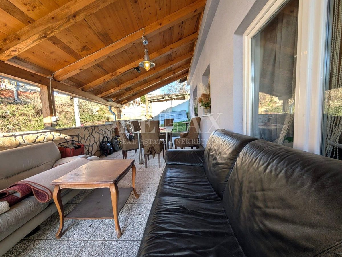 Rijeka, Mihaćeva draga - casa con giardino