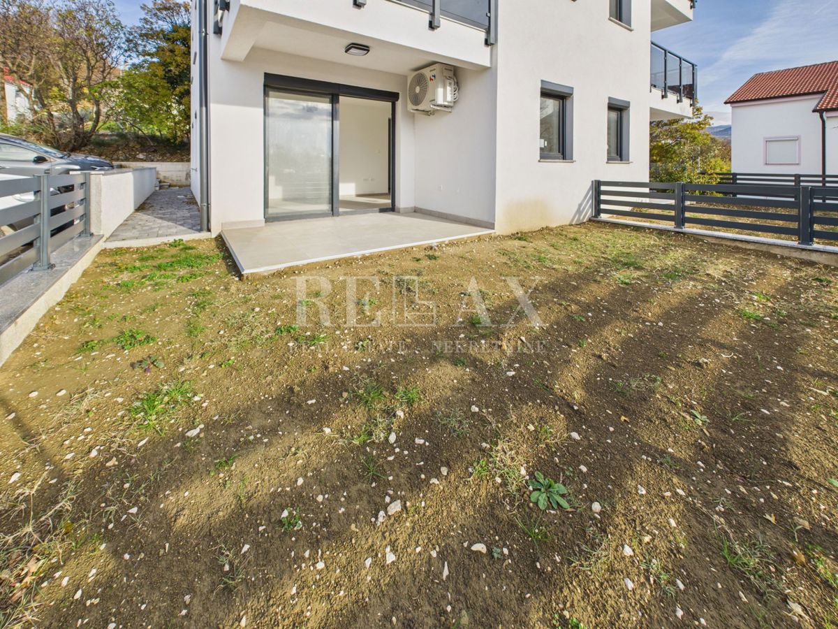 Povile - appartamento in edificio nuovo, parcheggio, giardino