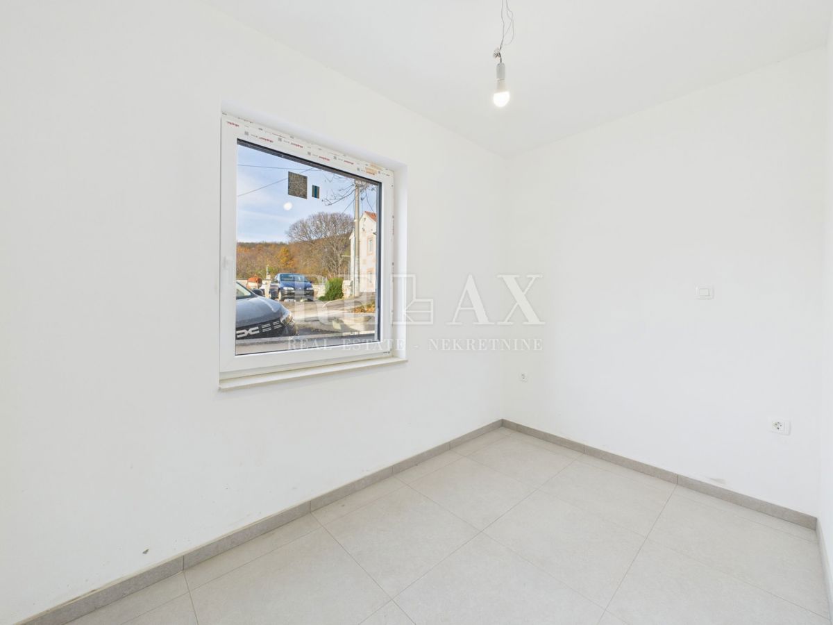 Povile - appartamento in edificio nuovo, parcheggio, giardino