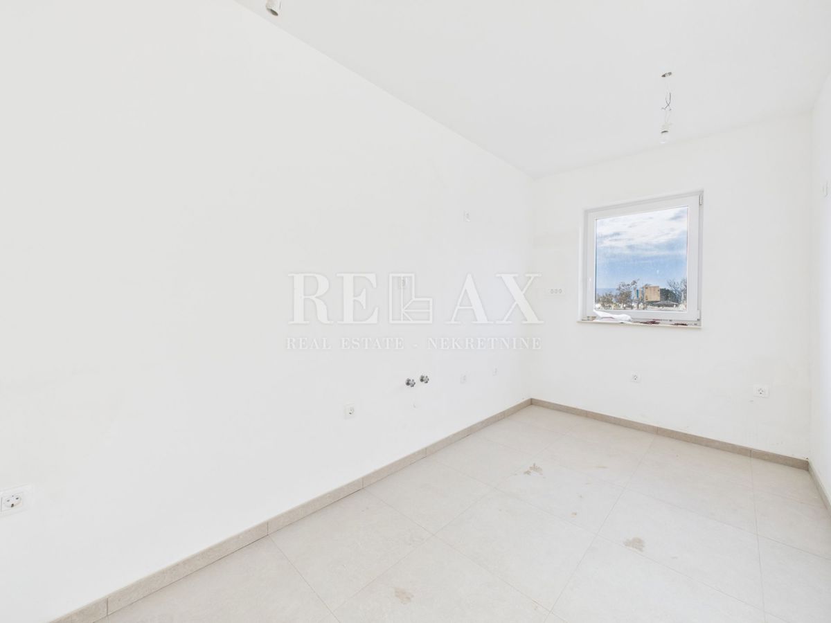 Povile - appartamento in edificio nuovo, parcheggio, giardino