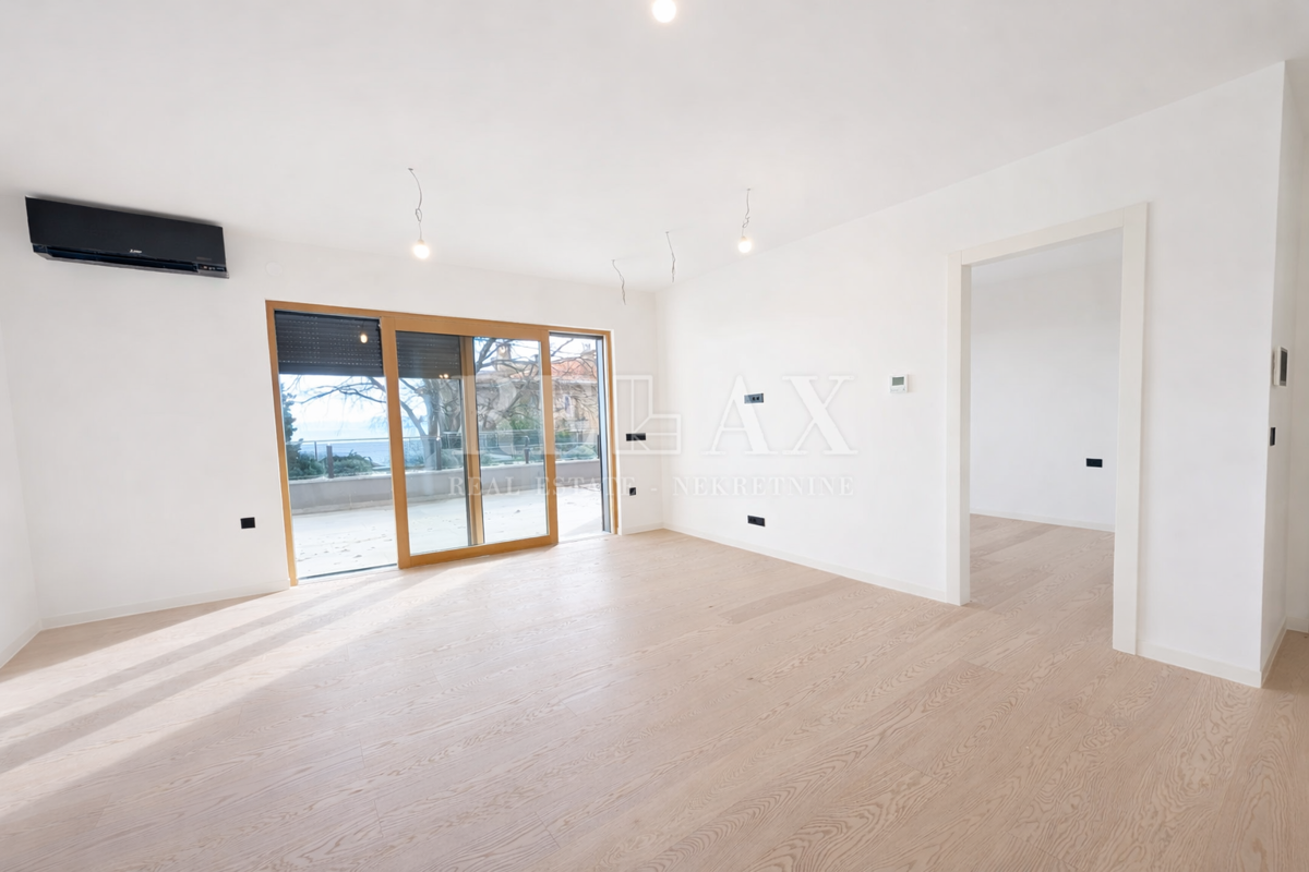 Rijeka, Kantrida - appartamento di lusso con giardino