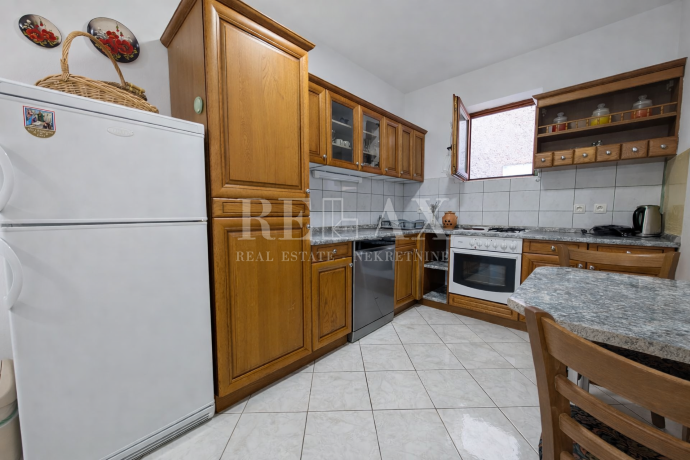 Jablanac - casa nel centro storico a 30 m dal mare