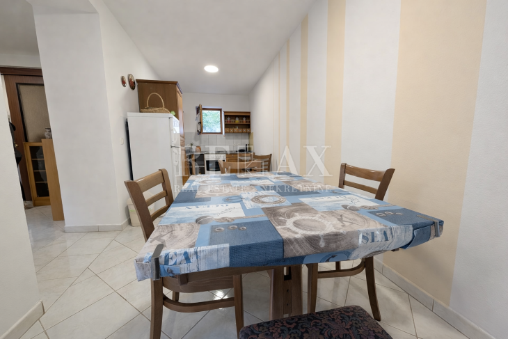 Jablanac - casa nel centro storico a 30 m dal mare