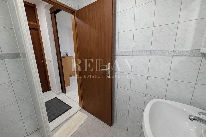 Jablanac - casa nel centro storico a 30 m dal mare