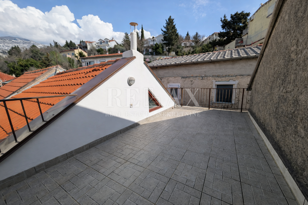 Jablanac - casa nel centro storico a 30 m dal mare