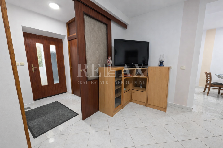 Jablanac - casa nel centro storico a 30 m dal mare