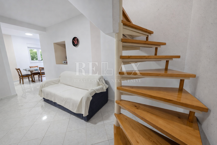 Jablanac - casa nel centro storico a 30 m dal mare