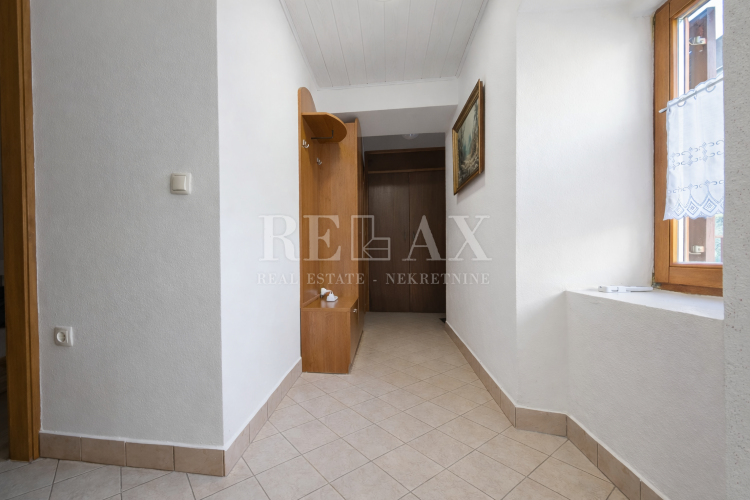 Jablanac - casa nel centro storico a 30 m dal mare