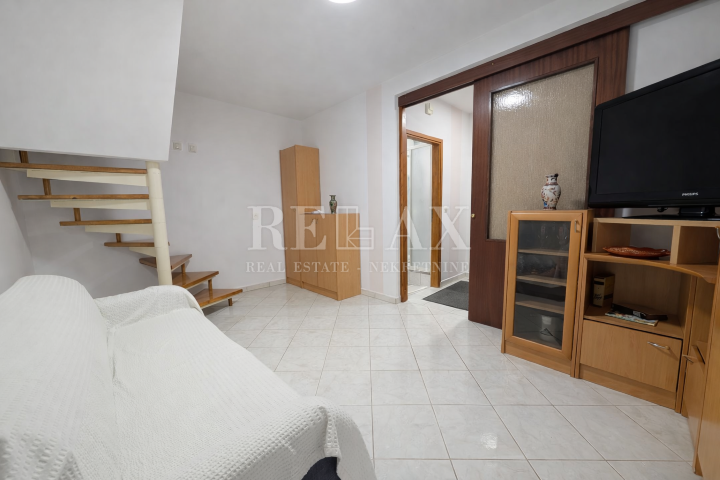 Jablanac - casa nel centro storico a 30 m dal mare