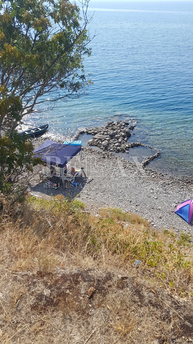 SENJ, SV. JURAJ - Casa sulla spiaggia