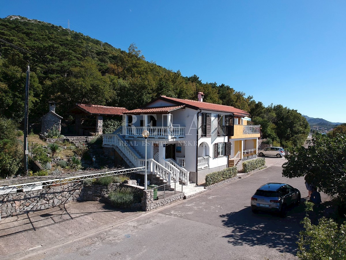 SENJ, SV. JURAJ - Casa sulla spiaggia