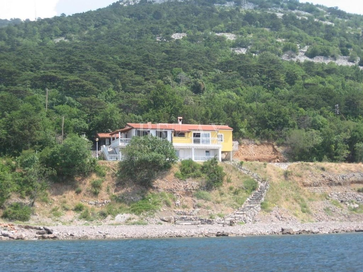 SENJ, SV. JURAJ - Casa sulla spiaggia