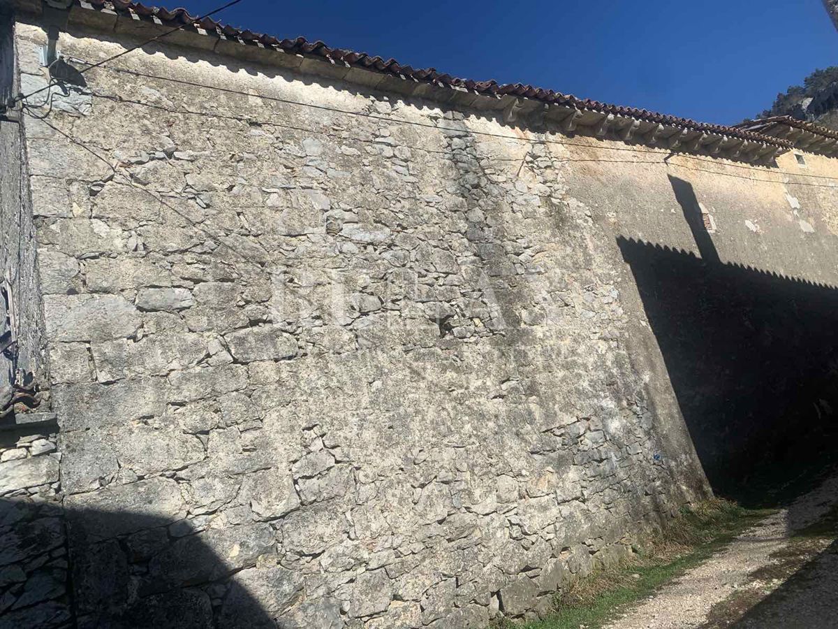 LANIŠĆE, PODGAĆE - Casa in pietra d'Istria