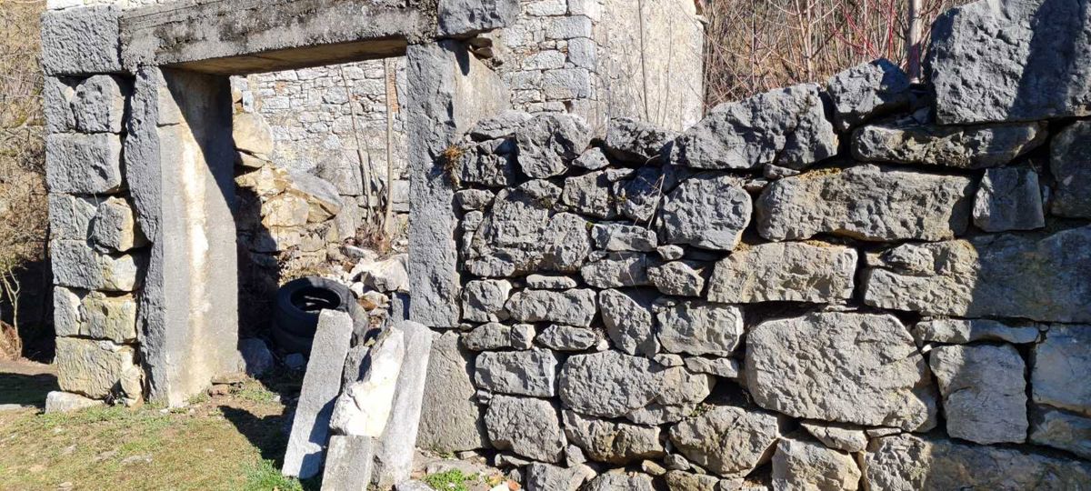 LANIŠĆE, PODGAĆE - Casa in pietra d'Istria