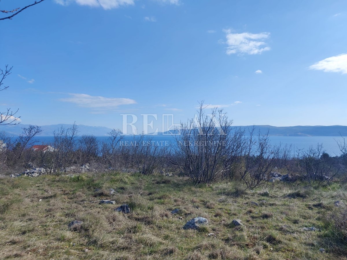 NOVI VINODOLSKI - Ampio terreno con splendida vista sul mare