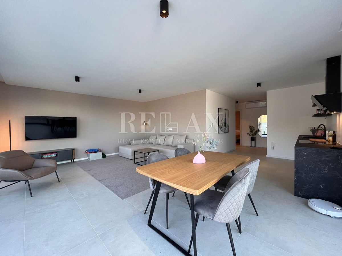 Crikvenica - Appartamento con piscina in villa urbana