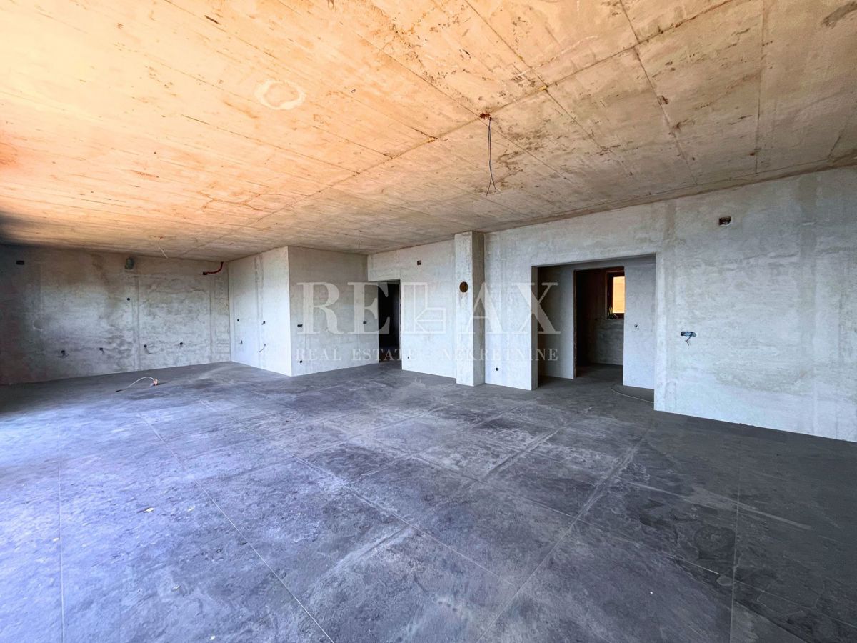 Sibinj Krmpotski - casa in prima fila al mare