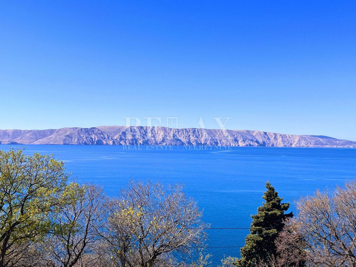 Sibinj Krmpotski - casa in prima fila al mare