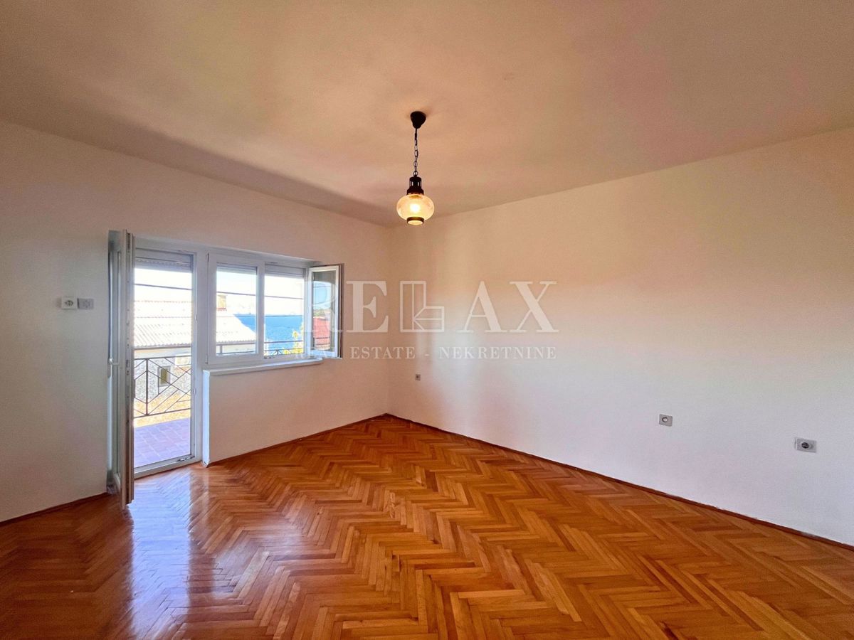 Senj - spazioso appartamento nel centro più ampio