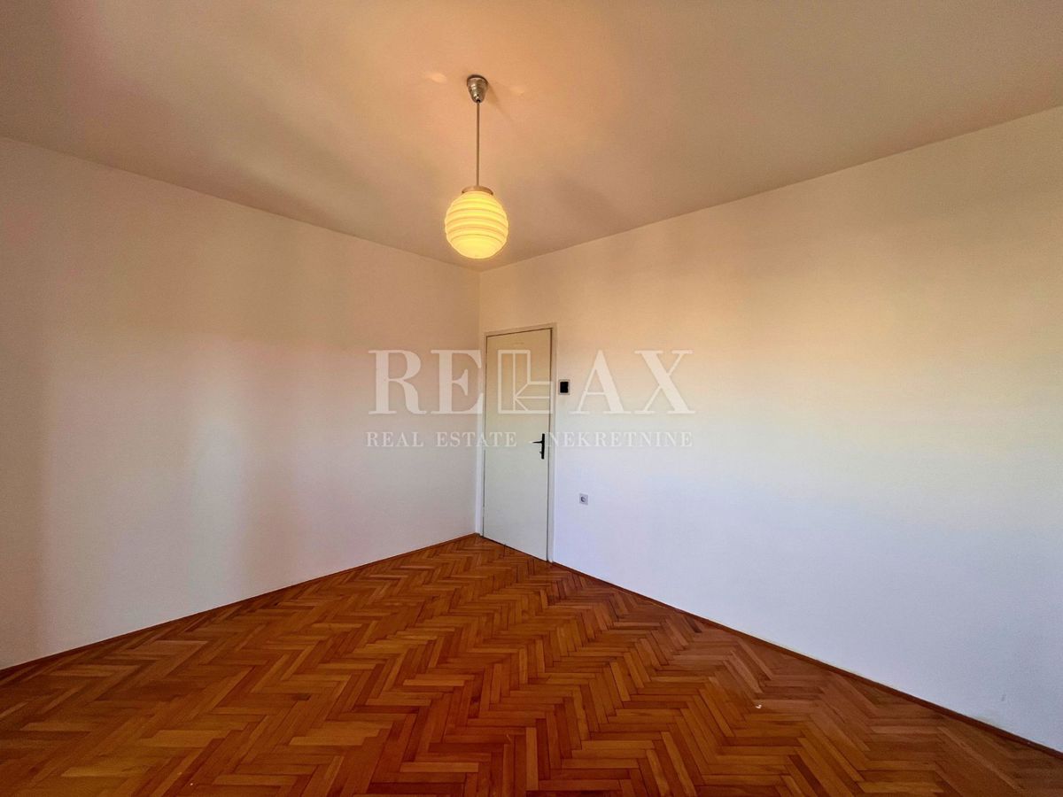 Senj - spazioso appartamento nel centro più ampio