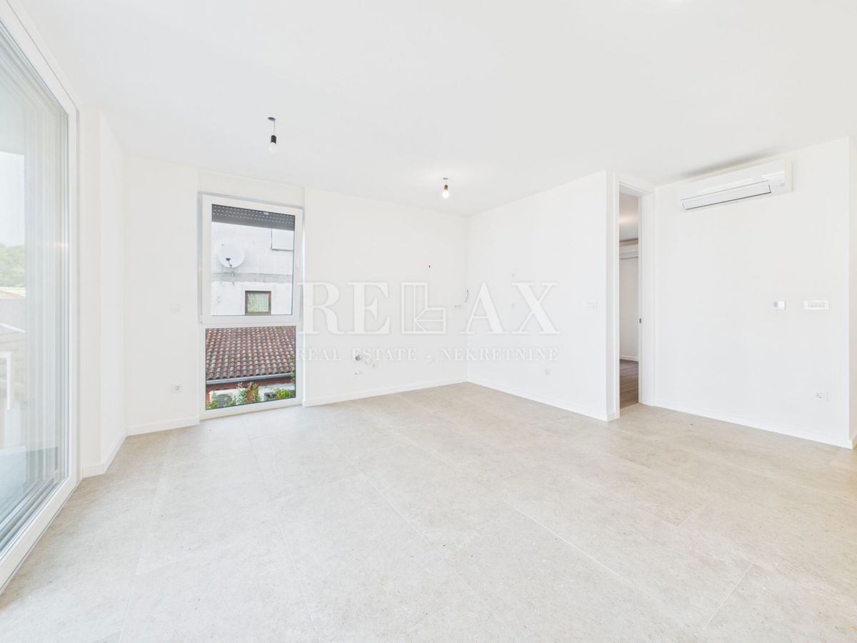 Omišalj - nuovo edificio, a 150 m dalla spiaggia