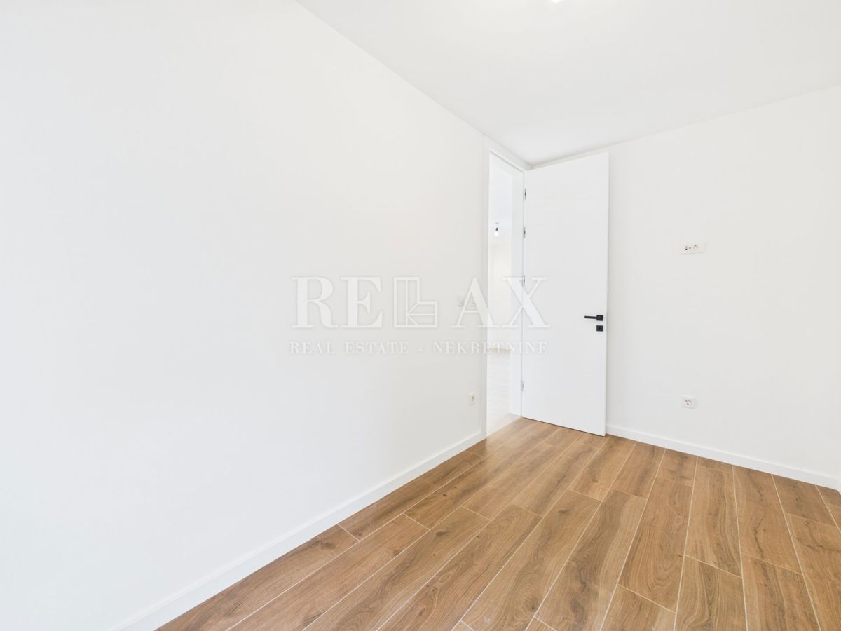 Omišalj - nuovo edificio, a 150 m dalla spiaggia