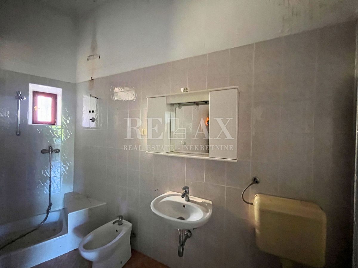 Senj - appartamento in centro da ristrutturare