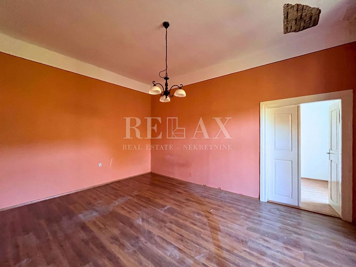 Senj - appartamento in centro da ristrutturare