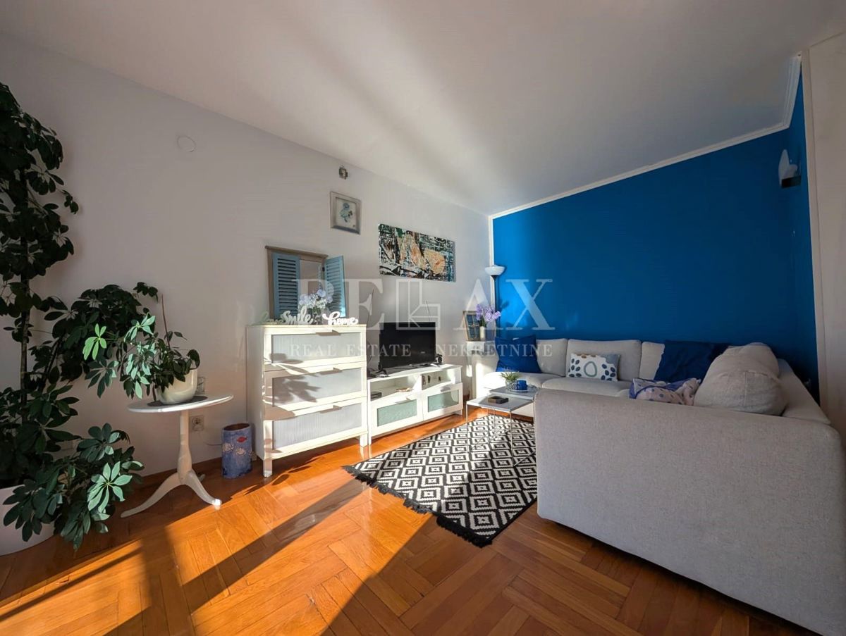 Senj – Appartamento con due camere da letto e vista mare