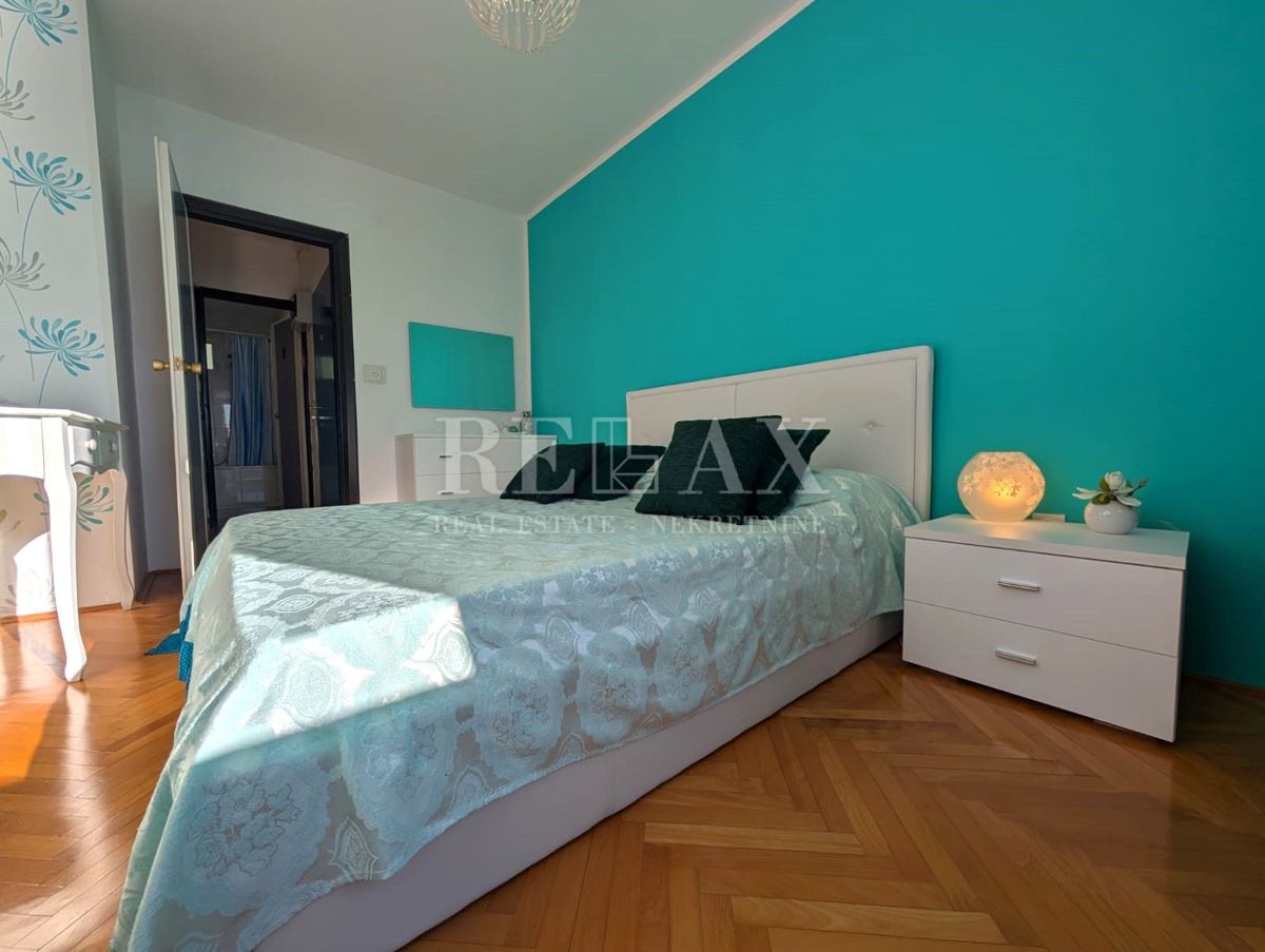 Senj – Appartamento con due camere da letto e vista mare