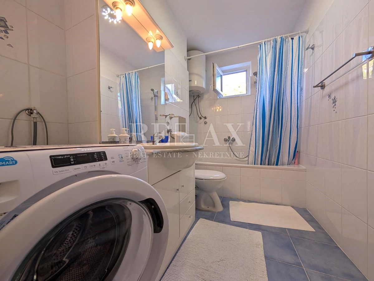 Senj – Appartamento con due camere da letto e vista mare