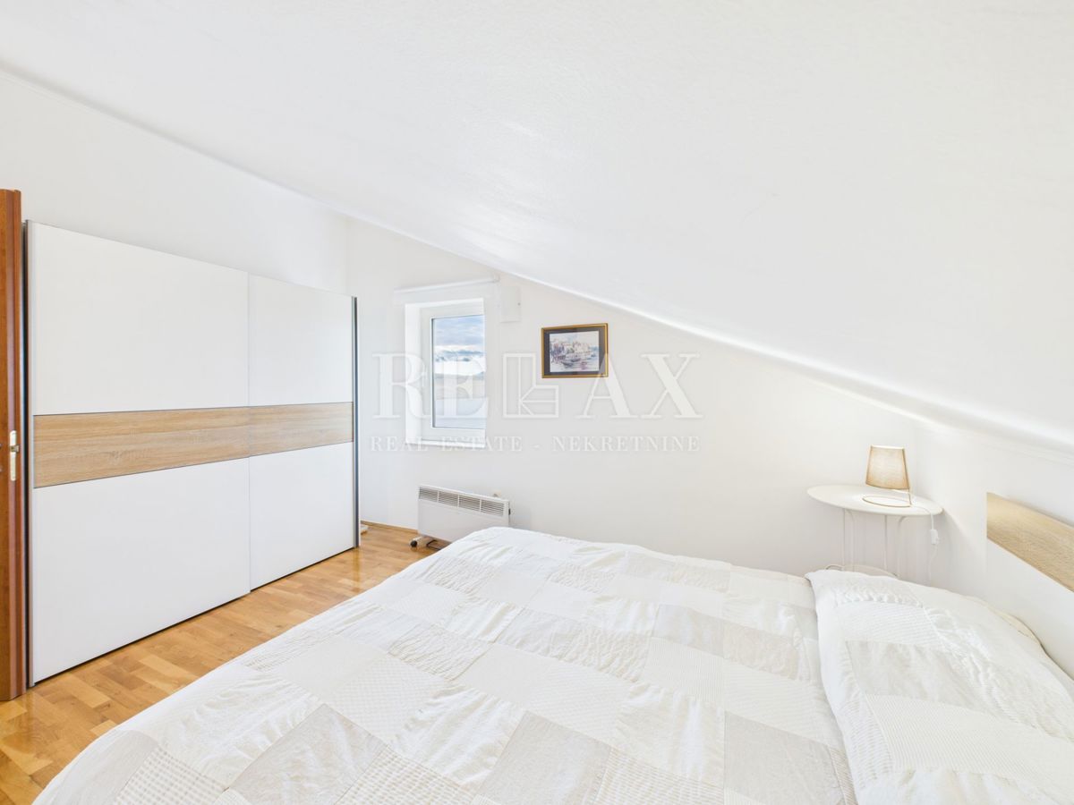 Jadranovo – appartamento con terrazza, a 70 m dal mare